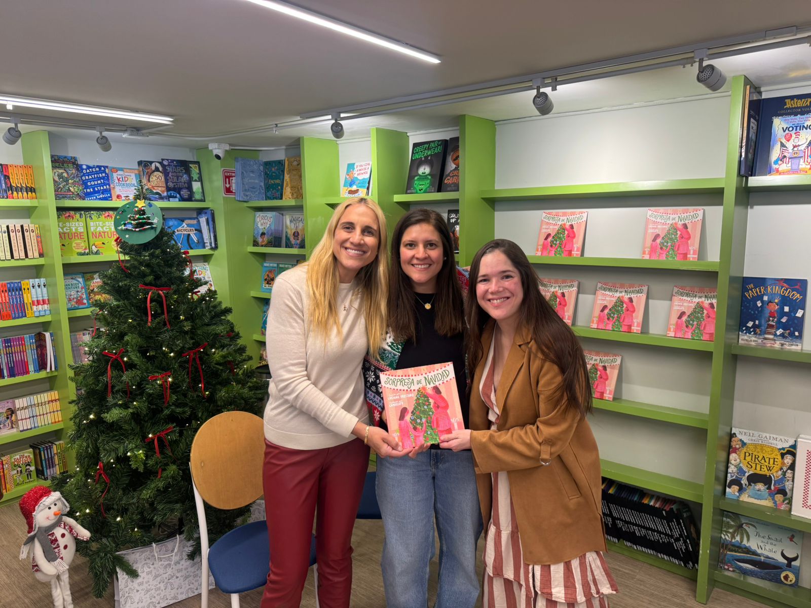 Libro infantil: Sorpresa de Navidad, detalle 3 — ilustración de Camdelafu
